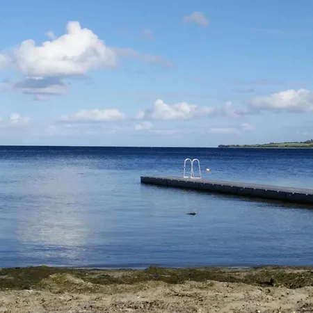 Semesterbostad 8 Person In